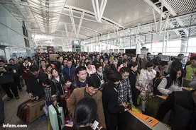 实名制下的黄牛生意经图片