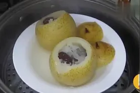 自己在家做冰糖雪梨，好看好吃还好学，止咳化痰！