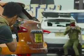 “你妈没告诉你别欺负熊孩子吗”