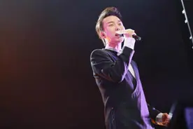 李玉刚 一曲《刚好遇见你》好听至极了！图片