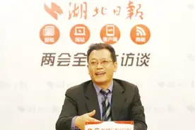 「张口说两会」找到了“北”，就有湖北，就有长江，就有中国图片