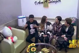 张靓颖与谭维维放肆嗨聊！视频封面