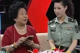 梦鸽的母亲带给她无穷的能量，小时候母亲拿手抄歌本教她唱歌视频封面