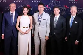 明道胡杏儿惊艳亮相佛罗伦萨小镇周年庆图片