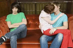 揭示：男人吃醋时的七种表现图片