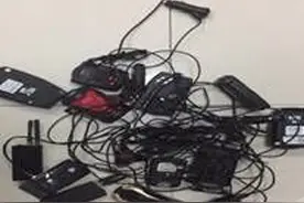 为躲超速检查 客车驾驶员非法安装GPS干扰器被罚图片