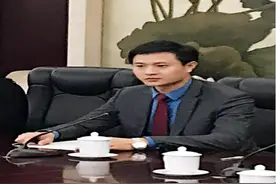 世投公司李方文在抚州市政协企业讨论会上谈经济发展图片