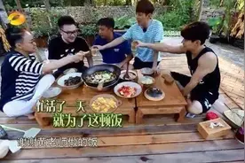 宋丹丹黄磊聚餐后食物中毒！过年了，这些东西千万别这样吃！图片