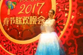 川大32名高个妹儿“热舞”春晚 身高170以上 赴京排练2个月图片