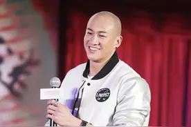 何润东《游戏规则》首映 牵手黄子韬：哥保护你图片
