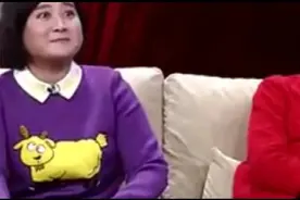 刘德华一下就认出贾玲，还抱着贾玲合影，贾玲激动哭了