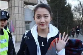 关晓彤娜扎张雪迎 揭秘北电中戏美女考生现状图片