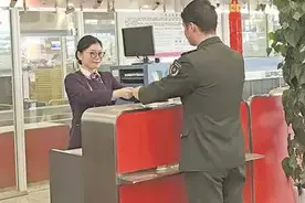 郑州新郑国际机场：军人可和头等舱旅客一样走优先通道了图片