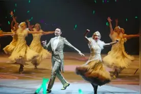 张学友红馆开唱 长女张瑶华惊喜现身 被赞“最美星二代”视频封面