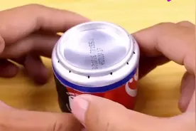 DIY小手工，用易拉罐和打火机制作简易煤气灶，它能煮东西吗？