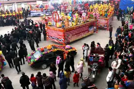 丝路重镇龙山上九社火耍的太过瘾视频封面