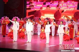 海军南海舰队参谋部举行迎新春文艺晚会图片