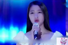 关晓彤学杨幂成立工作室，签约艺人却靠套路炒作，网友：想狗带？视频封面