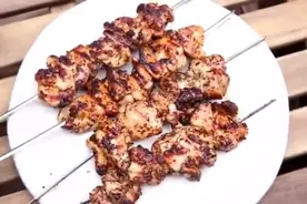 一腌一烤，15分钟美味肉串轻松搞定