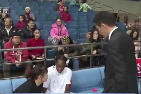 查尔斯场上梦游，首钢常规赛主场失利，原因到底在哪？视频封面