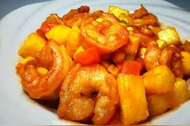 菠萝虾球的做法图片