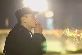 警察版《月光》MV