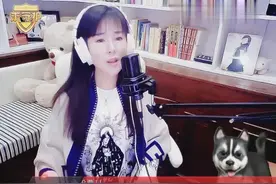 美女紫菱翻唱经典老歌《恰似你的温柔》，勾起了很多人怀旧的情怀