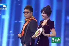 61岁奶奶长得像20岁姑娘，一出场全场尖叫，主持人直呼天呐