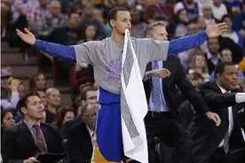 NBA勇士VS奇才134-121全场录像&集锦：库里51分再启变态准模式图片