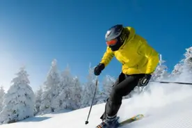 日本富士山滑雪，从未体验过这般刺激，让人心跳加速