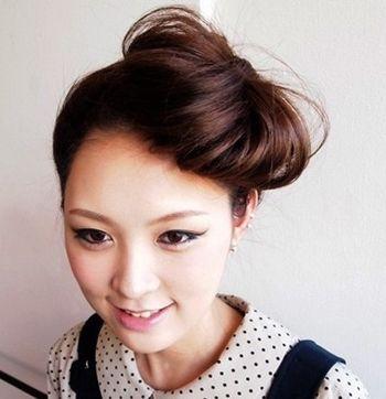 17款大脸女生适合的精致好看盘发发型