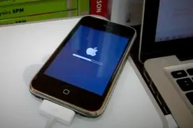 升级 iOS 系统，啥时候要收费？知道吗视频封面