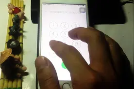 喜欢曹格《背叛》，细细咀嚼，忧伤，凄惨，分离，恐惧。图片