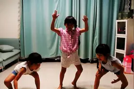 三个小屁孩自学舞蹈TFboys青春修练手册，这是要出道的节奏图片