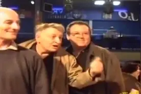 玖月奇迹 替千人交响乐团演奏《保卫黄河》，高 潮 弹哭老外视频封面