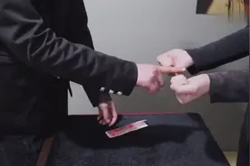 钞票劈筷子！气功？一分钟学会装逼