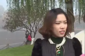 证件照太丑与本人差距大！女子因长得太美无法领证