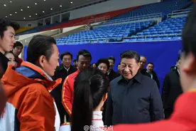 习近平引用诗句“好风凭借力，送我上青云”寄语冰雪健儿图片