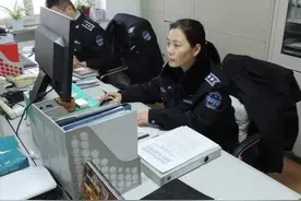 城管人｜平凡女城管队员的二三事图片