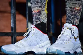Curry 2 “All-Star”实物上脚释出图片