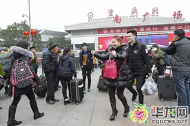 节前春运客流高峰提前到来 成铁局增开45趟普速列车图片