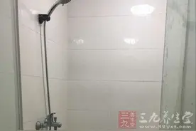 为何洗澡会越洗越臭？图片