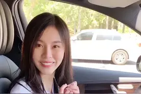 #懂车小知识 红灯的时候到底能不能掉头？看完你就明白了！@抖音汽车 @一墨说车 @祝晓晗