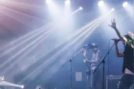 这家二十年历史的小酒馆，是赵雷《成都》中唱红的那一家