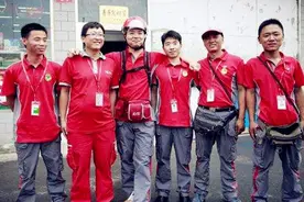 为啥刘强东敢喷快递业？京东快递员每月五险一金高达1500元