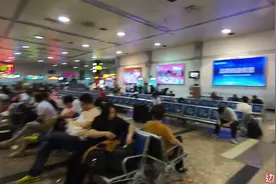 成都火车站是西南地区第二大编组站，你在这里坐过火车站吗视频封面