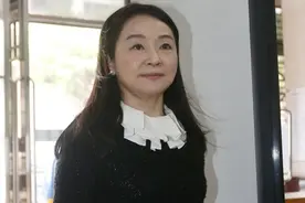 台名嘴周玉蔻称郭台铭捐钱给连胜文 二审判赔200万图片