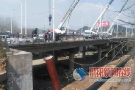 新宁县自来水公司 打造供水双保险图片