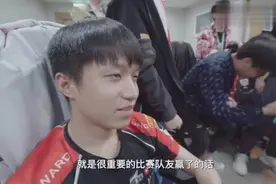 电竞到底有多火，看看现场如此多的美女为其疯狂，你就会懂了视频封面