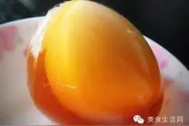 在家自制无铅松花蛋 过年上桌小菜图片